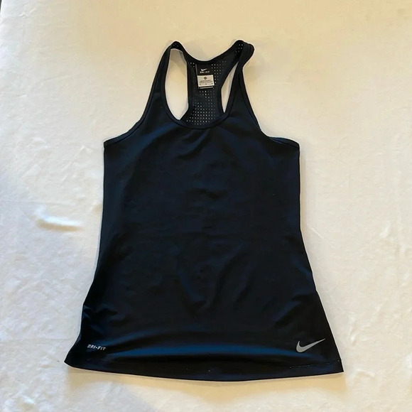 Nike Pro Hypercool mesh back Tank 2.0 women’s medium 642580-010 EUC‎ - Picture 1 of 3